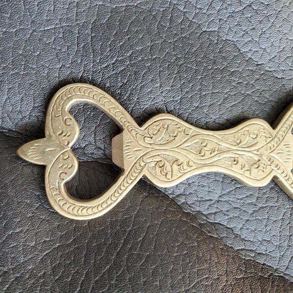 Decorative Metal Brass Bottle Opener with Patina Soft Drink Beer Soda Opener - Picture 6 of 6